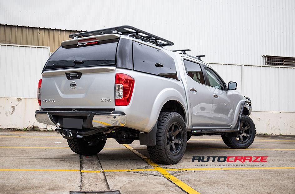 NISSAN NAVARA BEAST BLACK MACHINED WITH DARK TINT